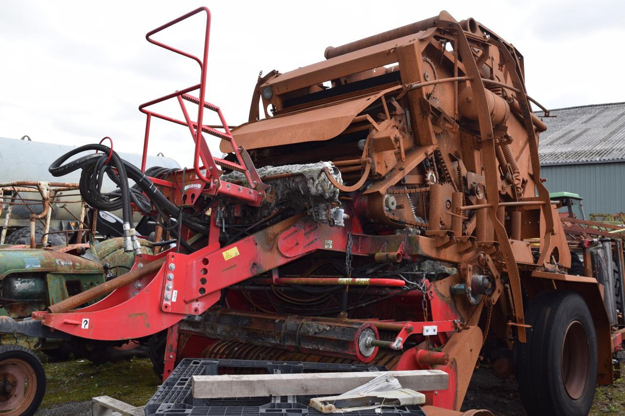 Lely Welger *zur Teileverwertung* - Presse à balles rondes: photos 2 Lely Welger *zur Teileverwertung* - Presse à balles rondes: photos 2