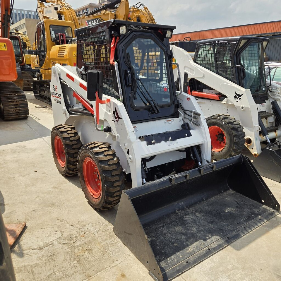 Bobcat S18 - Mini chargeuse: photos 4 Bobcat S18 - Mini chargeuse: photos 4