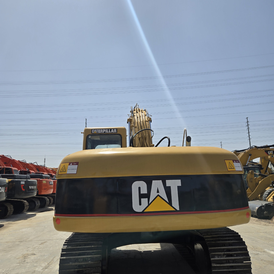 CAT 320C - Pelle sur chenille: photos 3 CAT 320C - Pelle sur chenille: photos 3