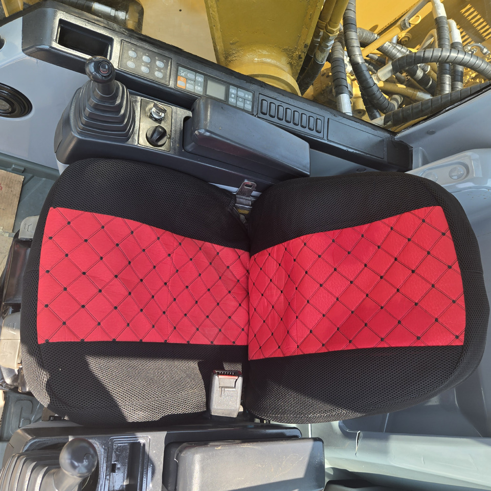 Pelle sur chenille CAT 320C: photos 9 Pelle sur chenille CAT 320C: photos 9