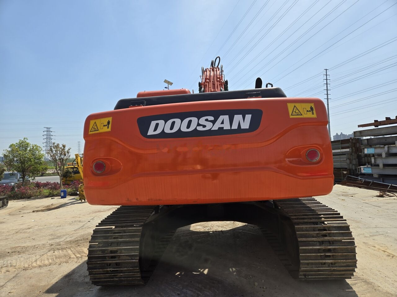 Doosan DX225 - Pelle sur chenille: photos 3 Doosan DX225 - Pelle sur chenille: photos 3