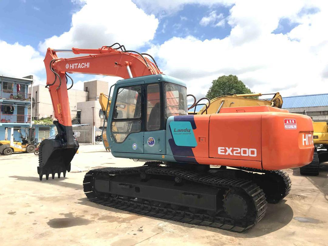 Hitachi EX200 - Pelle sur chenille: photos 1 Hitachi EX200 - Pelle sur chenille: photos 1