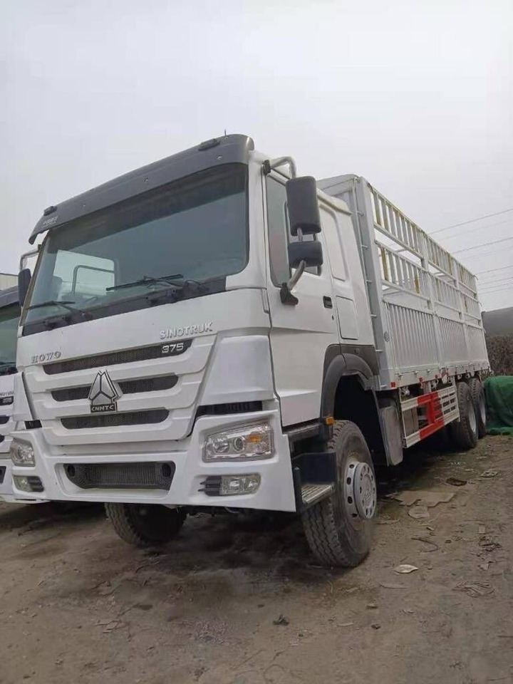 Camion plateau Howo ZZ3257N3647D1: photos 6 Camion plateau Howo ZZ3257N3647D1: photos 6