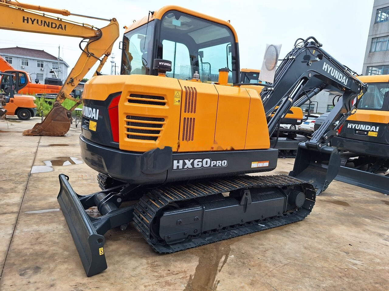 Hyundai HX60 PRO New machine - Mini pelle: photos 5 Hyundai HX60 PRO New machine - Mini pelle: photos 5