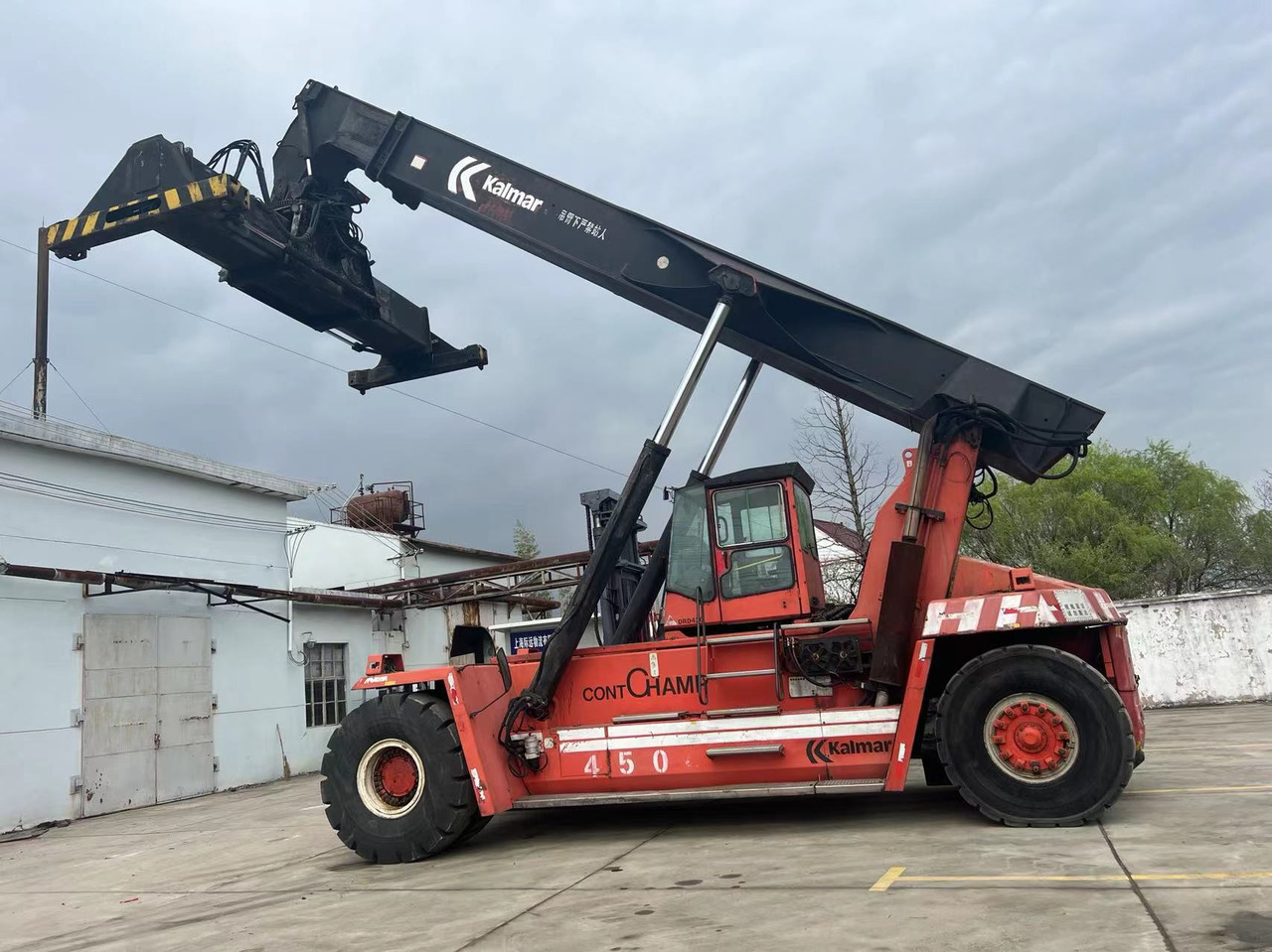 KALMAR - Reach stacker: photos 4 KALMAR - Reach stacker: photos 4