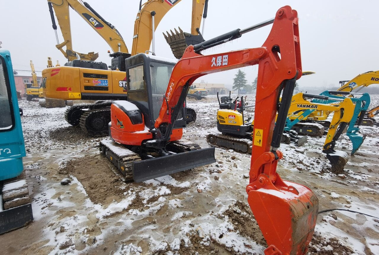 Kubota U35 - Mini pelle: photos 4 Kubota U35 - Mini pelle: photos 4