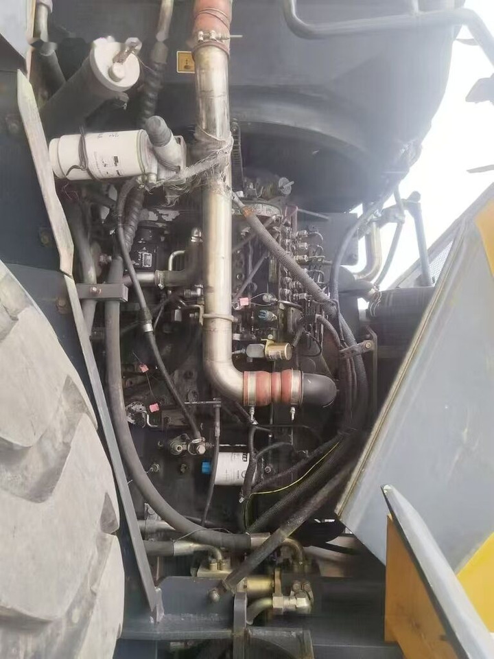 LiuGong 856H - Chargeuse sur pneus: photos 1 LiuGong 856H - Chargeuse sur pneus: photos 1