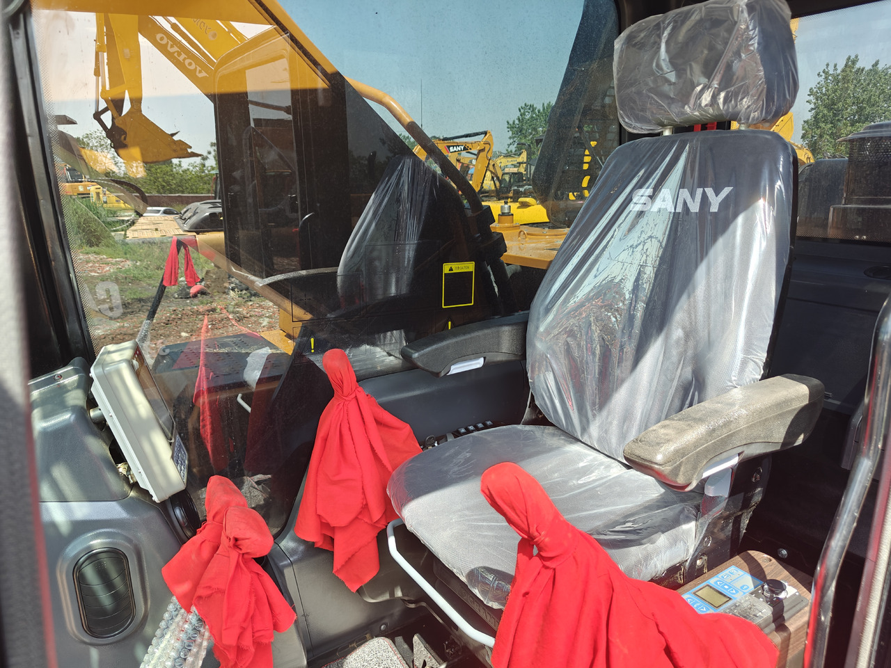 SANY SY335H - Pelle sur chenille: photos 3 SANY SY335H - Pelle sur chenille: photos 3