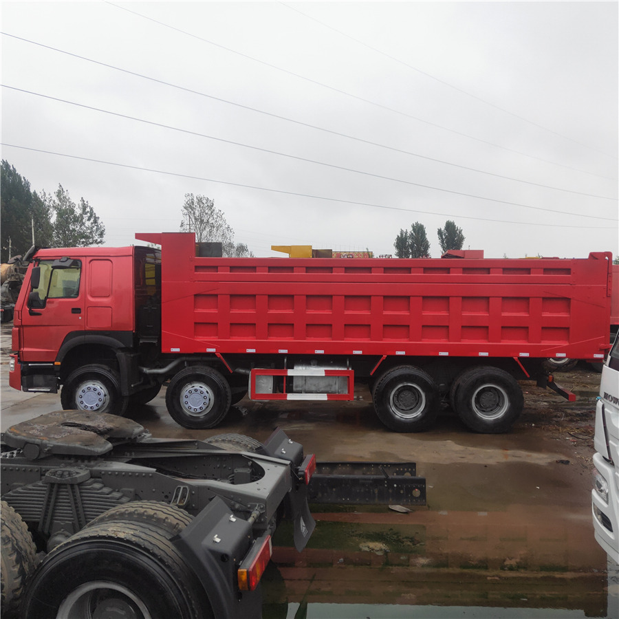SINOTRUK HOWO - Camion benne: photos 1 SINOTRUK HOWO - Camion benne: photos 1