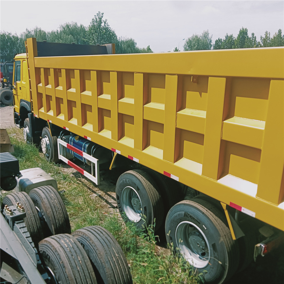 SINOTRUK Howo - Camion benne: photos 4 SINOTRUK Howo - Camion benne: photos 4