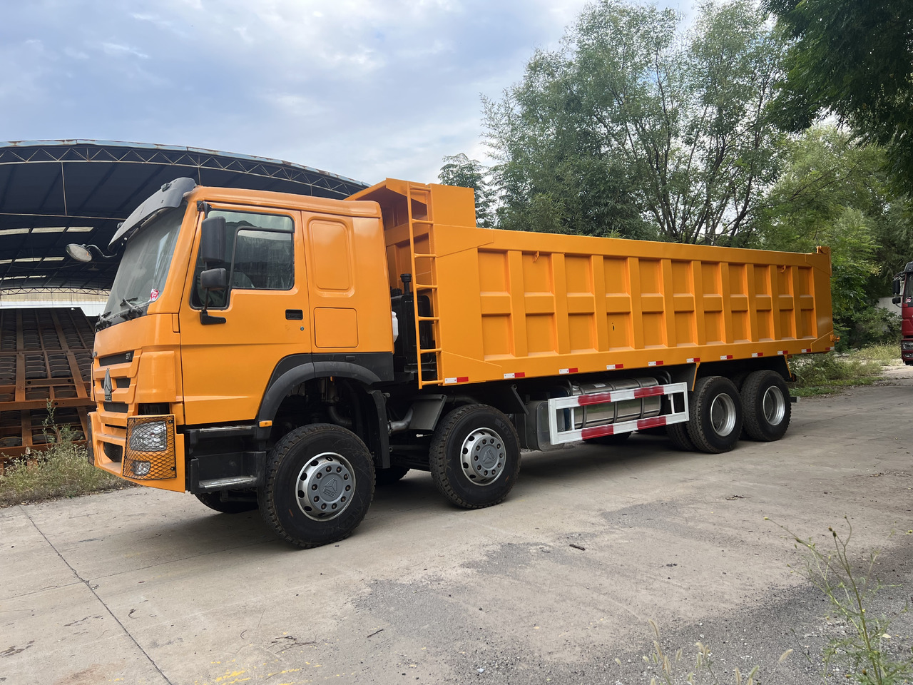 SINOTRUK Howo - Camion benne: photos 3 SINOTRUK Howo - Camion benne: photos 3