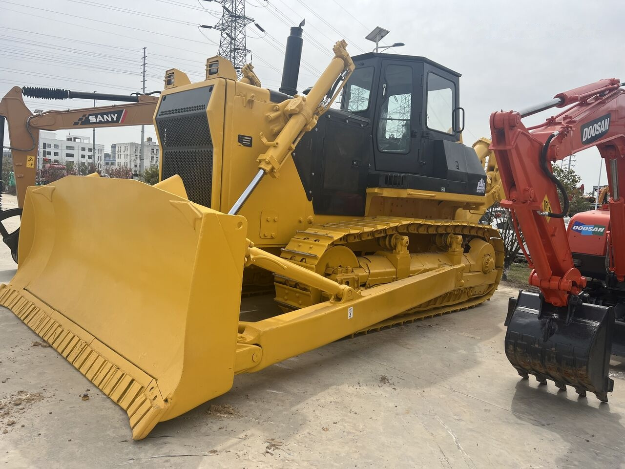 Shantui SD32 - Bulldozer: photos 2 Shantui SD32 - Bulldozer: photos 2