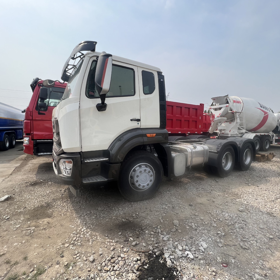 SINOTRUK HOHAN tralier head - Tracteur routier: photos 5 SINOTRUK HOHAN tralier head - Tracteur routier: photos 5