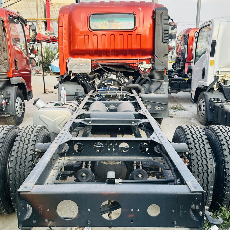 SINOTRUK HOWO - Tracteur routier: photos 3 SINOTRUK HOWO - Tracteur routier: photos 3