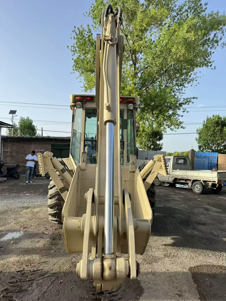 XCMG XT870 - Tractopelle: photos 5 XCMG XT870 - Tractopelle: photos 5