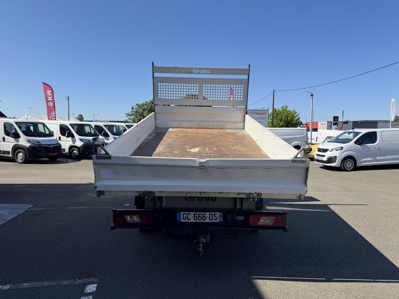 FORD TRANSIT BENNE COFFRE 350 L3 2.0 EcoBlue 170CH - Utilitaire benne: photos 4 FORD TRANSIT BENNE COFFRE 350 L3 2.0 EcoBlue 170CH - Utilitaire benne: photos 4
