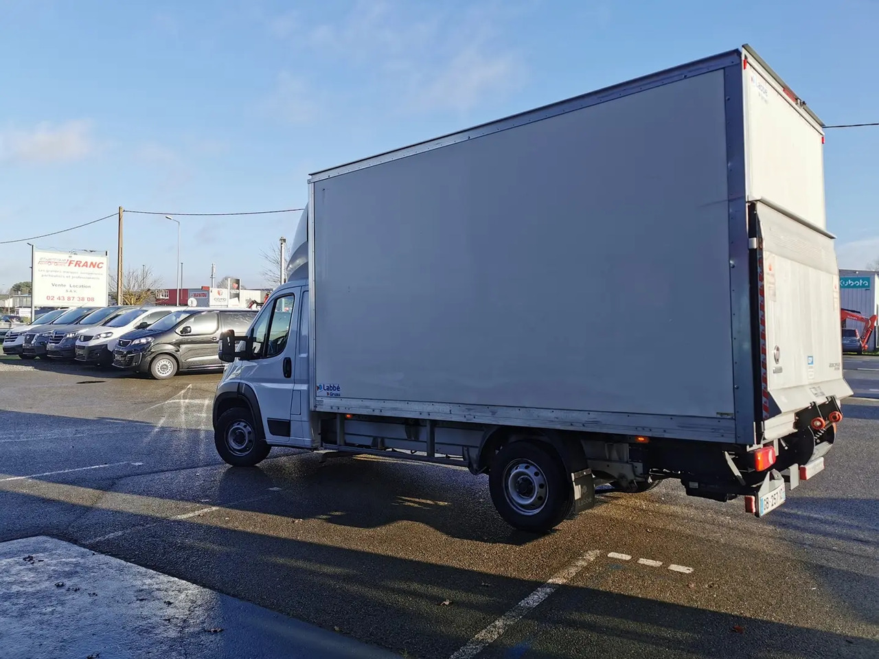 Fourgon grand volume Fiat Ducato 3.5 L H3-POWER 140CH MAXI HEAVY DUTY CAISSE 20M³ + HAYON 750KG + AUVENT PACK PRO: photos 8