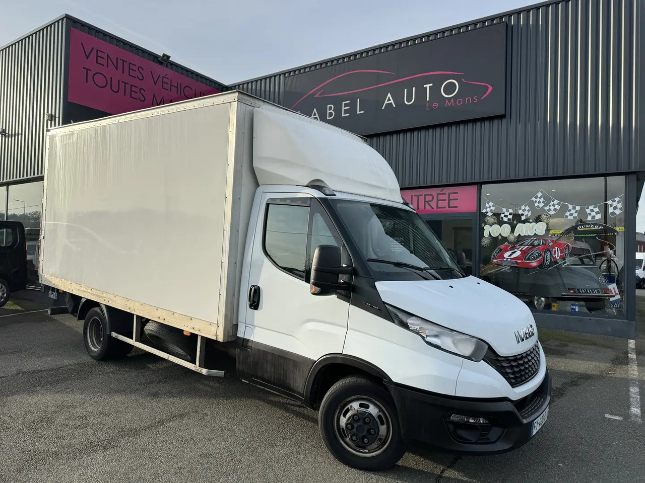 Iveco Daily 35C16H3.0 D EMPATTEMENT 4100 - Fourgon grand volume: photos 1 Iveco Daily 35C16H3.0 D EMPATTEMENT 4100 - Fourgon grand volume: photos 1