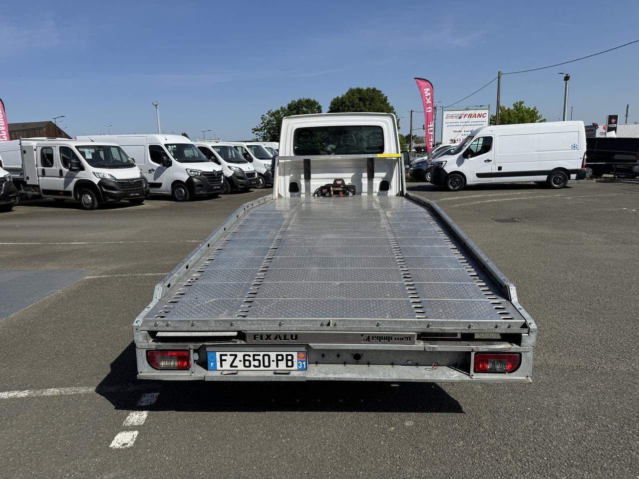 Iveco Daily IVECO PORTE VOITURE DEPANNEUSE 35 S 16 3L0 160 CH EMPATTEMENT 4100 PLATEAU FIX'ALU EQUIP'M - Camion porte-voitures: photos 4 Iveco Daily IVECO PORTE VOITURE DEPANNEUSE 35 S 16 3L0 160 CH EMPATTEMENT 4100 PLATEAU FIX'ALU EQUIP'M - Camion porte-voitures: photos 4