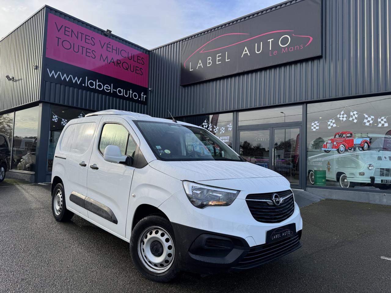 OPEL COMBO M 1.5 HDI 100CH FRIGORIFIQUE - Fourgon utilitaire: photos 2 OPEL COMBO M 1.5 HDI 100CH FRIGORIFIQUE - Fourgon utilitaire: photos 2