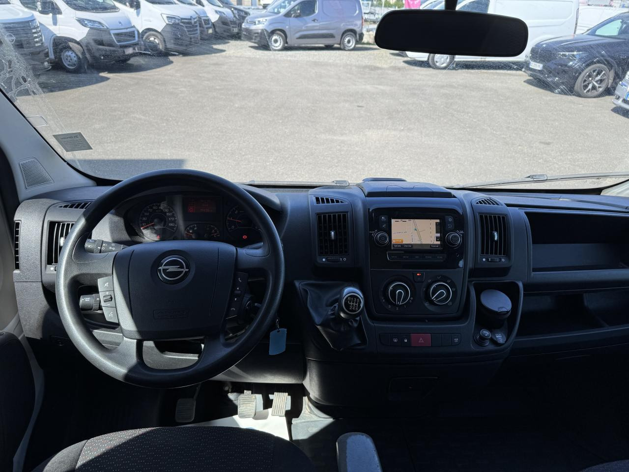 OPEL MOVANO 3T5 BENNE + COFFRE DOUBLE CABINE 6PLACES 2.2 HDI 165CH - Utilitaire benne: photos 3 OPEL MOVANO 3T5 BENNE + COFFRE DOUBLE CABINE 6PLACES 2.2 HDI 165CH - Utilitaire benne: photos 3