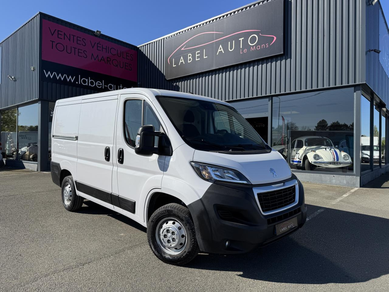 PEUGEOT boxer 333 L1H1 2.2 BLUEHDI S&S 140CH ASPHALT - Fourgon utilitaire: photos 1 PEUGEOT boxer 333 L1H1 2.2 BLUEHDI S&S 140CH ASPHALT - Fourgon utilitaire: photos 1