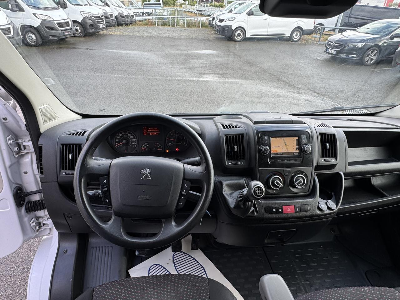 PEUGEOT boxer 333 L2H2 2.2 BLUEHDI S&S 140CH ASPHALT - Fourgon utilitaire: photos 3 PEUGEOT boxer 333 L2H2 2.2 BLUEHDI S&S 140CH ASPHALT - Fourgon utilitaire: photos 3