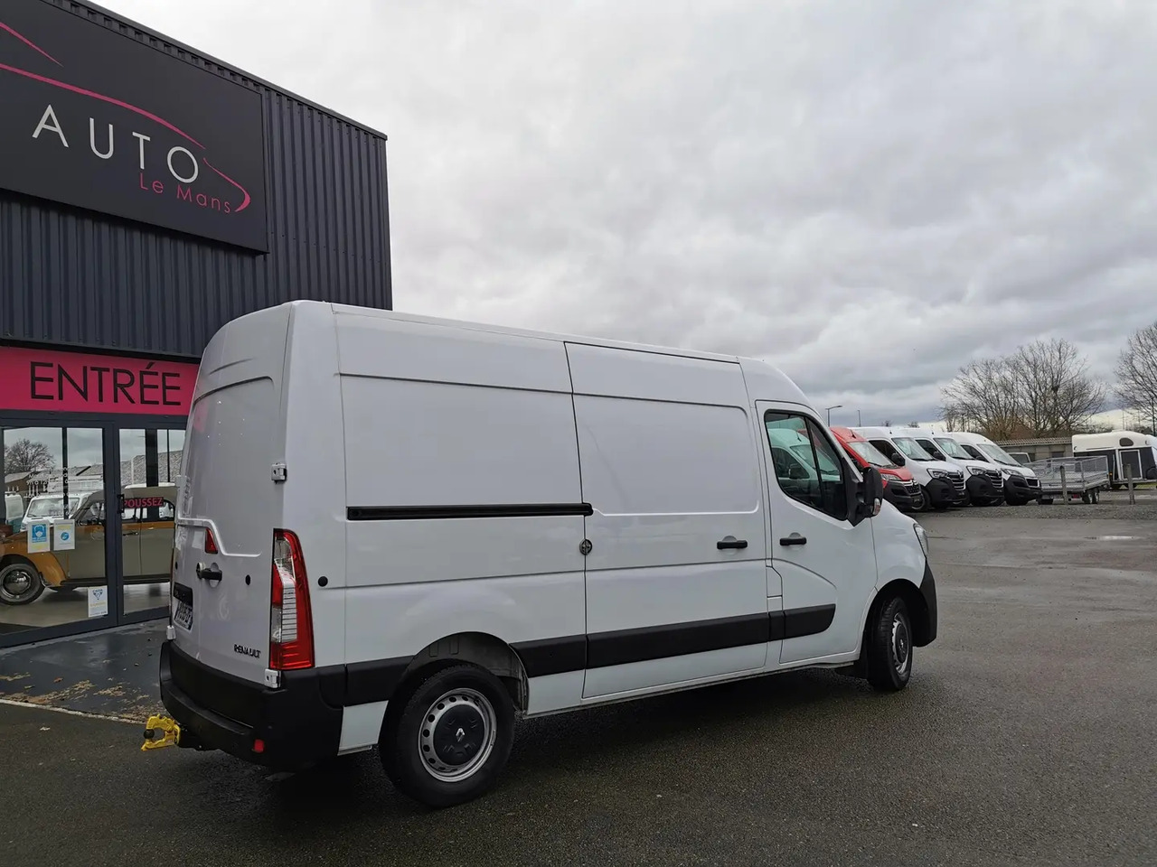 Renault Master F3300 L2H2 2.3 BLUE DCI 135CH CONFORT EURO6 - Fourgon utilitaire: photos 5 Renault Master F3300 L2H2 2.3 BLUE DCI 135CH CONFORT EURO6 - Fourgon utilitaire: photos 5