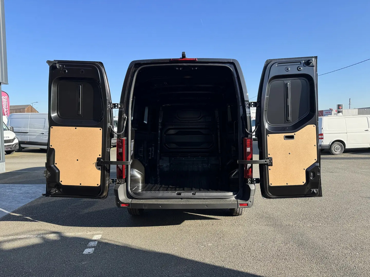 Renault Master F3500 L3H2 2.0 BLUE DCI 150CH EXTRA - Fourgon utilitaire: photos 2 Renault Master F3500 L3H2 2.0 BLUE DCI 150CH EXTRA - Fourgon utilitaire: photos 2