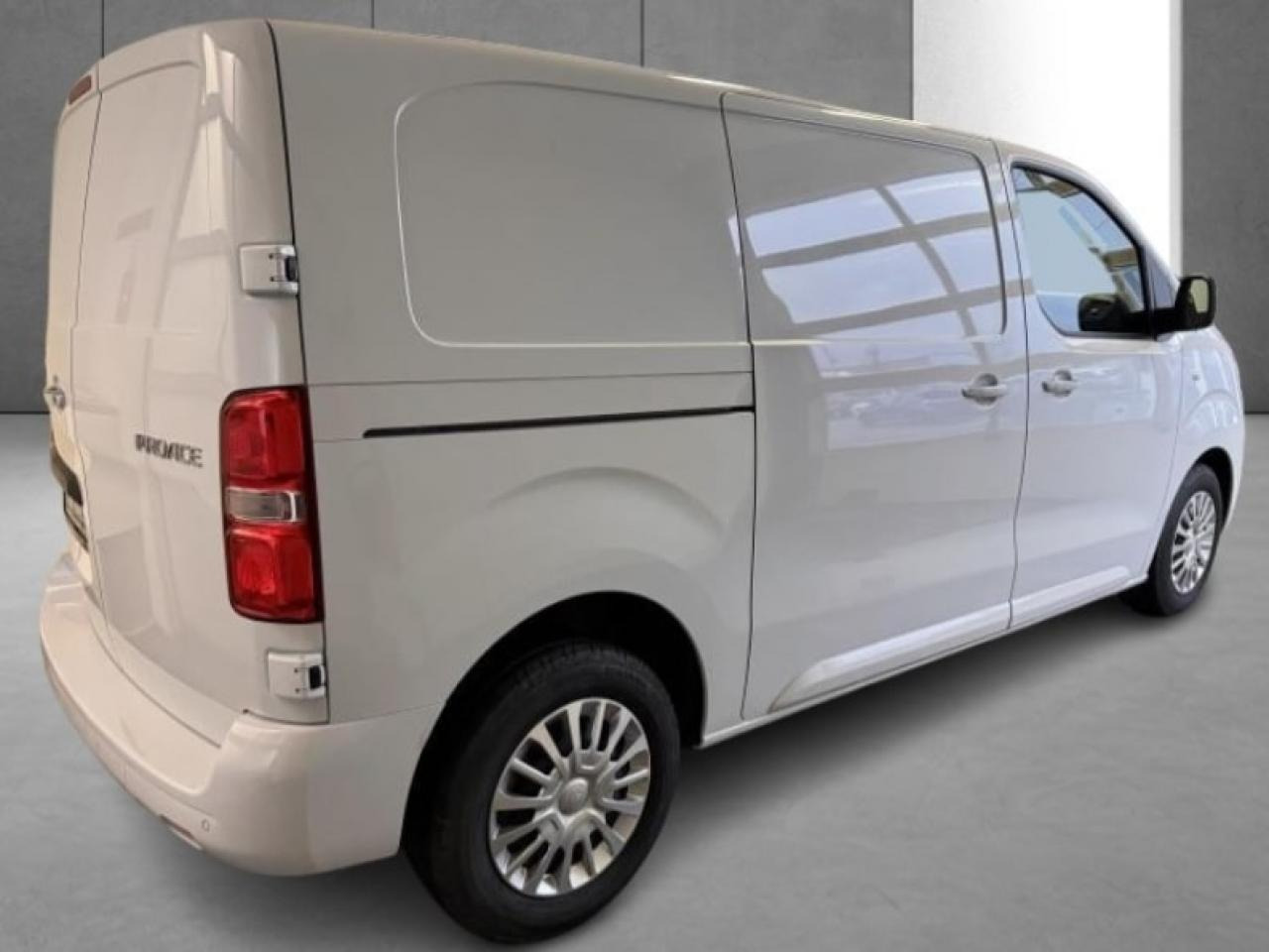 TOYOTA Proace 2.0 140 D-4D - Start&Stop 2016 FOURGON Fourgon Medium Start PHASE 2 - Fourgon utilitaire: photos 4 TOYOTA Proace 2.0 140 D-4D - Start&Stop 2016 FOURGON Fourgon Medium Start PHASE 2 - Fourgon utilitaire: photos 4