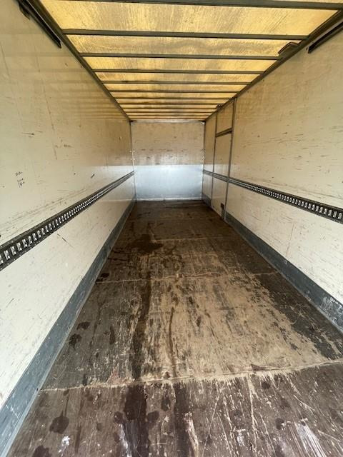 RENAULT MIDLUM 220CV 12T - Camion fourgon: photos 4 RENAULT MIDLUM 220CV 12T - Camion fourgon: photos 4