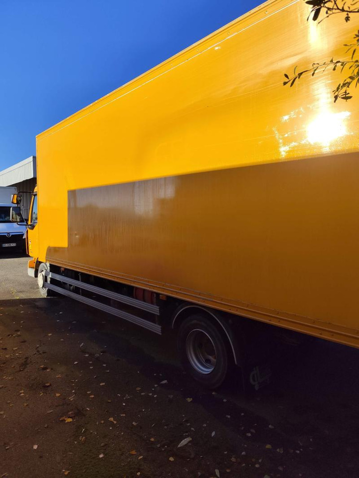 Renault Midlum 180.12 H Extra light Fourgon polyfond avec Hayon repliable - Camion fourgon: photos 3 Renault Midlum 180.12 H Extra light Fourgon polyfond avec Hayon repliable - Camion fourgon: photos 3
