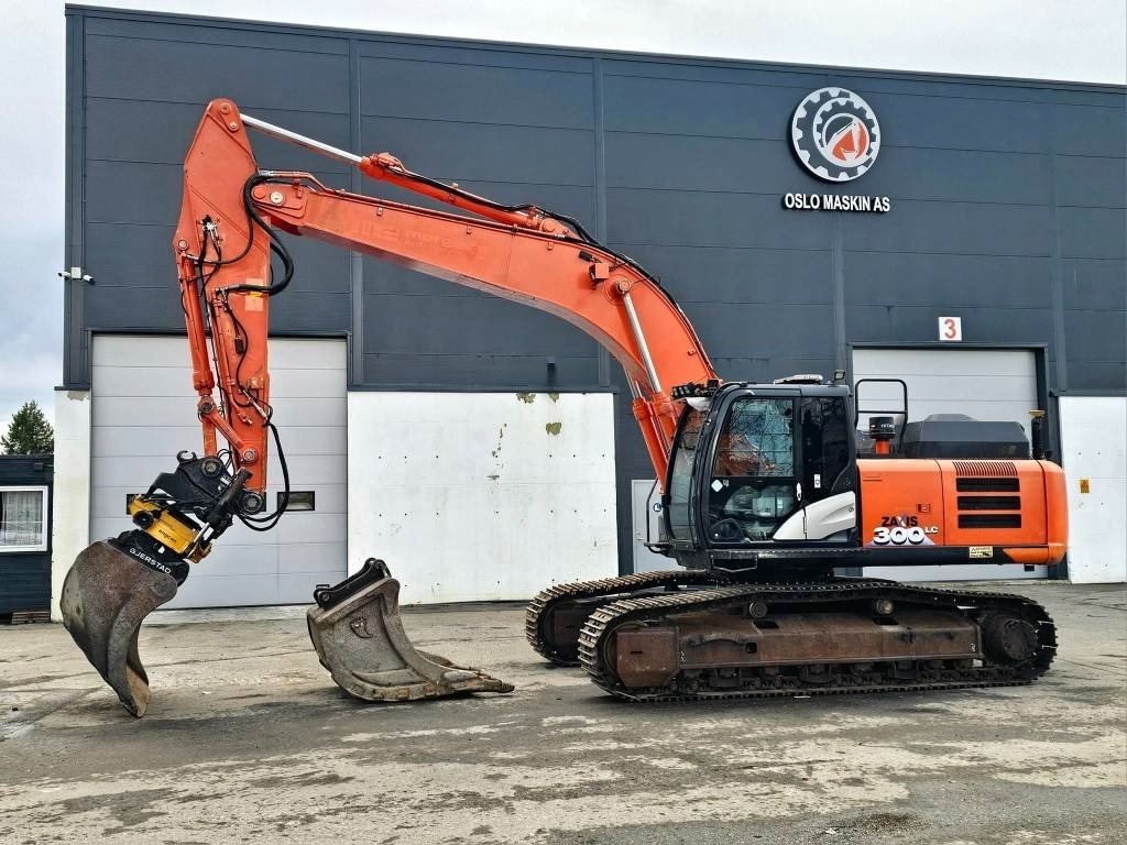 Hitachi ZX 300 LC-6 - Pelle sur chenille: photos 2 Hitachi ZX 300 LC-6 - Pelle sur chenille: photos 2