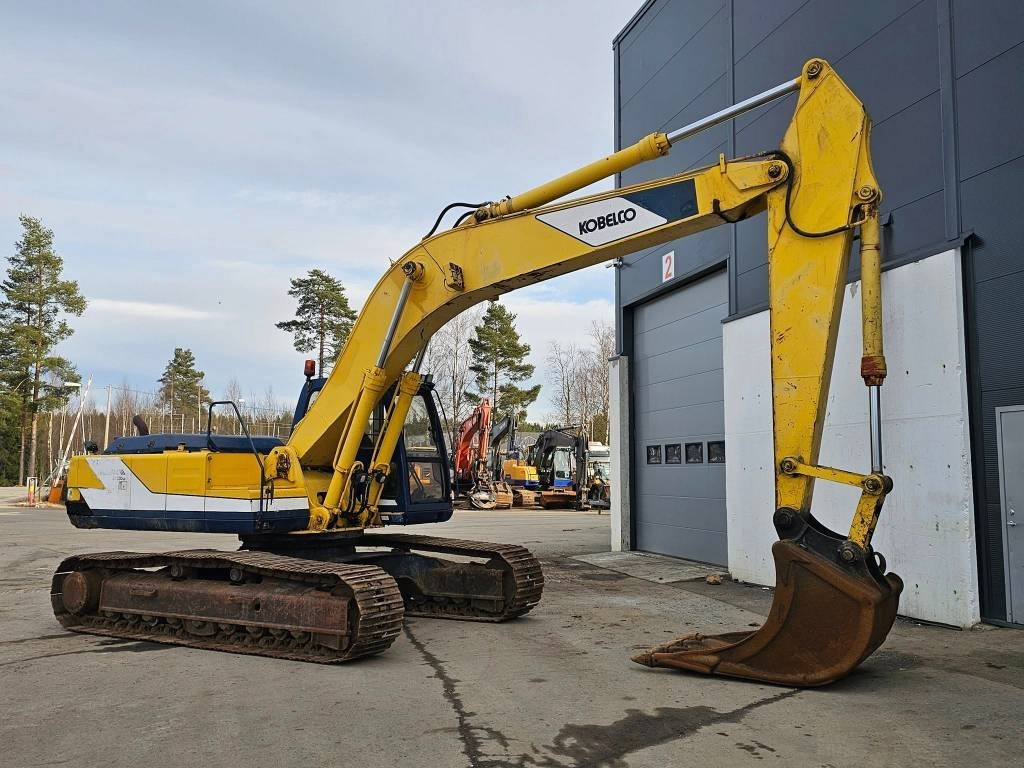 Kobelco SK 220 LC - Pelle sur chenille: photos 3 Kobelco SK 220 LC - Pelle sur chenille: photos 3