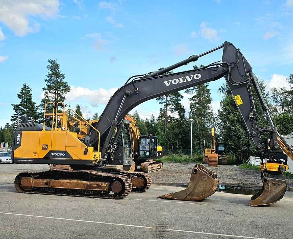 Volvo EC250 ENL  — crédit-bail Volvo EC250 ENL: photos 6