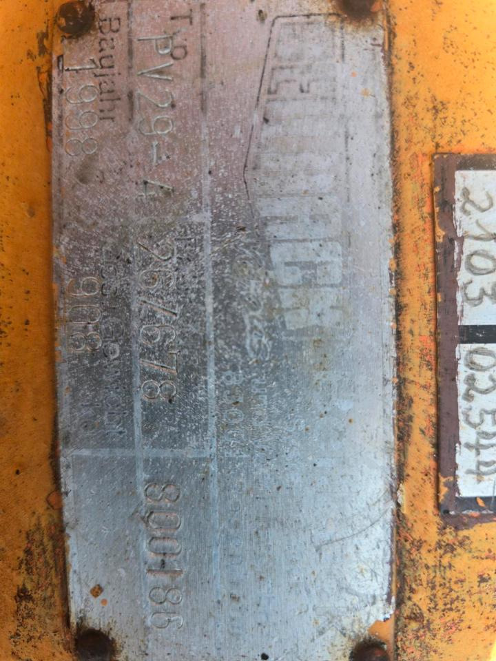 Beilhack PV 29-4 Schneepflug Schneeschild Scheeschieber Winterdienst Unimog U400 300 290 500 427 530 423 318 323 LKW Fendt - Lame à neige: photos 5 Beilhack PV 29-4 Schneepflug Schneeschild Scheeschieber Winterdienst Unimog U400 300 290 500 427 530 423 318 323 LKW Fendt - Lame à neige: photos 5