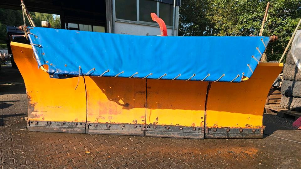 Beilhack PV 29-4 Schneepflug Schneeschild Scheeschieber Winterdienst Unimog U400 300 290 500 427 530 423 318 323 LKW Fendt - Lame à neige: photos 3 Beilhack PV 29-4 Schneepflug Schneeschild Scheeschieber Winterdienst Unimog U400 300 290 500 427 530 423 318 323 LKW Fendt - Lame à neige: photos 3