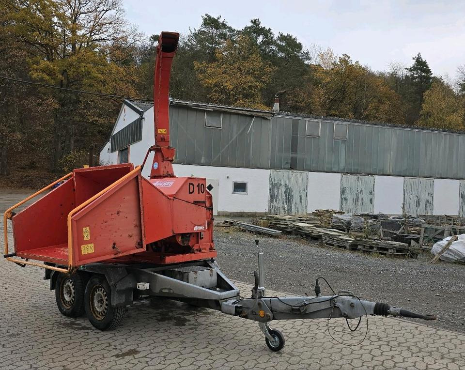 Dücker HM 250 Holzhacker Holzhäcksler Holzhackschnitzler Hacker Häcksler Hatz Diesel 4L40C - Broyeur de végétaux: photos 3 Dücker HM 250 Holzhacker Holzhäcksler Holzhackschnitzler Hacker Häcksler Hatz Diesel 4L40C - Broyeur de végétaux: photos 3