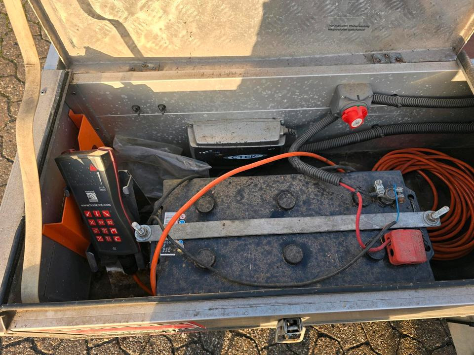 Horizont Trebbiner FA1 LRF 25.35 LED Absperrtafel Tandem Verkehrsleittafel FAT Verkehrssicherungsanhänger Nissen - L'équipement de construction, Remorque: photos 5 Horizont Trebbiner FA1 LRF 25.35 LED Absperrtafel Tandem Verkehrsleittafel FAT Verkehrssicherungsanhänger Nissen - L'équipement de construction, Remorque: photos 5