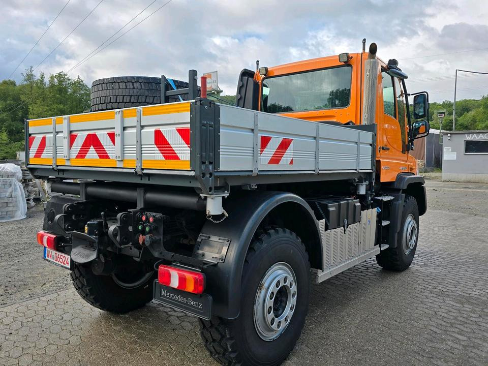 Neuwertiger Unimog U530 7800km EAS Easy-Drive Mercedes-Benz U 530 UGN UGE 405 527 535 435 430 Kipper - Engin de déneigement: photos 4 Neuwertiger Unimog U530 7800km EAS Easy-Drive Mercedes-Benz U 530 UGN UGE 405 527 535 435 430 Kipper - Engin de déneigement: photos 4