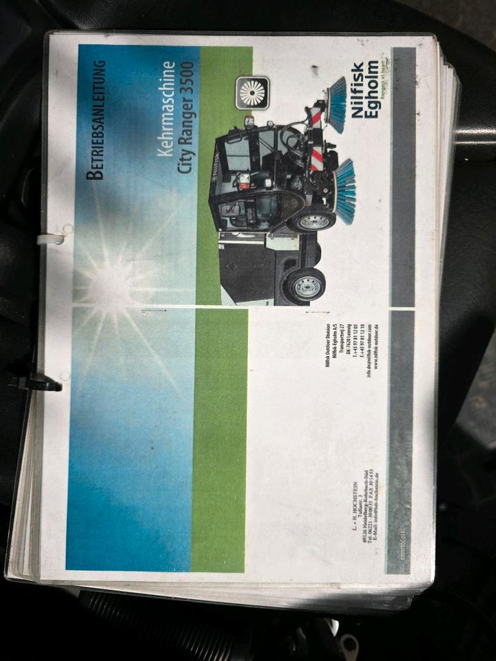 Balayeuse de voirie Nilfisk City Ranger 3500 Kehrmaschine Straßenkehrmaschine mit Schmidt Bediendisplay Hako Kehreinheit: photos 15
