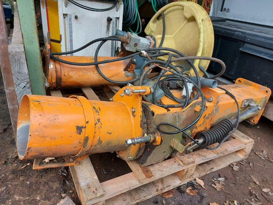 Streueinheit Streuteller Küpper Weisser Salzstreuer IMS STA - Pièces de rechange pour Véhicule de voirie/ Spécial: photos 1 Streueinheit Streuteller Küpper Weisser Salzstreuer IMS STA - Pièces de rechange pour Véhicule de voirie/ Spécial: photos 1