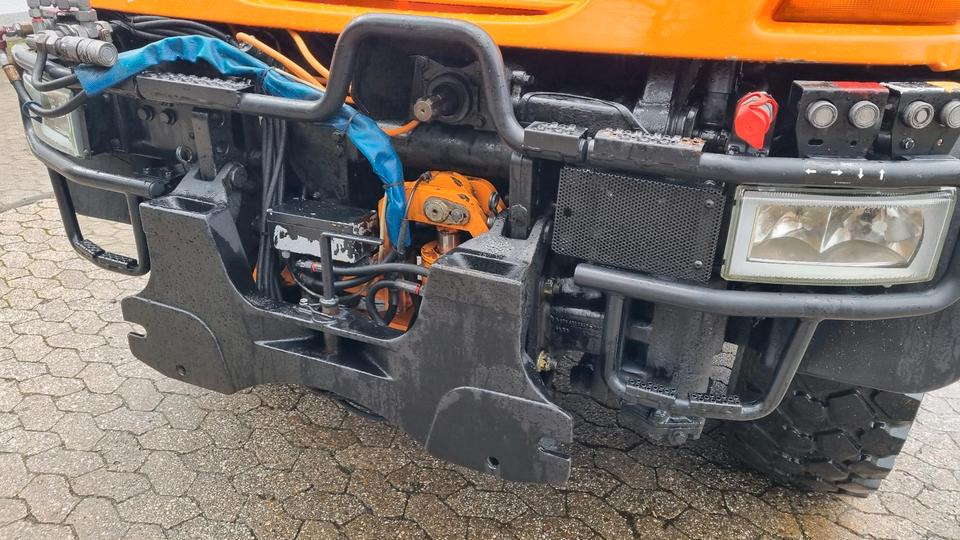 Unimog 405 U500 2013 6500 Stunden Hydrostat Variopilot Mercedes Benz U 500 400 300 318 423b430 530 - Véhicule de voirie/ Spécial: photos 5 Unimog 405 U500 2013 6500 Stunden Hydrostat Variopilot Mercedes Benz U 500 400 300 318 423b430 530 - Véhicule de voirie/ Spécial: photos 5