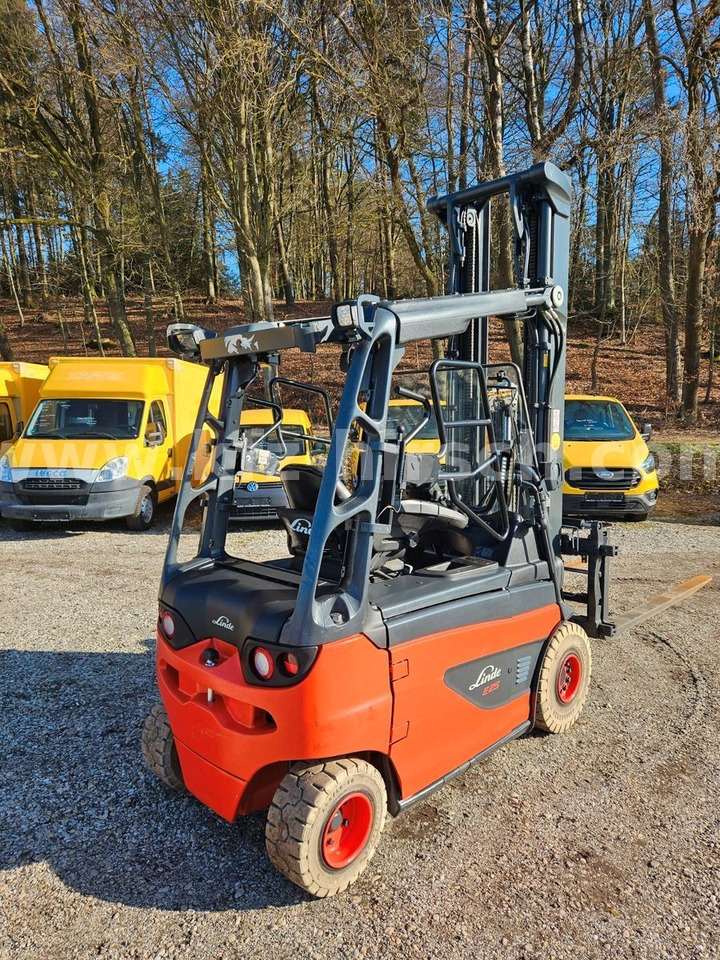 Linde E25 R Roadster , 6.880mm Hubhöhe, StVZO hydr. Zi - Chariot élévateur électrique: photos 3 Linde E25 R Roadster , 6.880mm Hubhöhe, StVZO hydr. Zi - Chariot élévateur électrique: photos 3