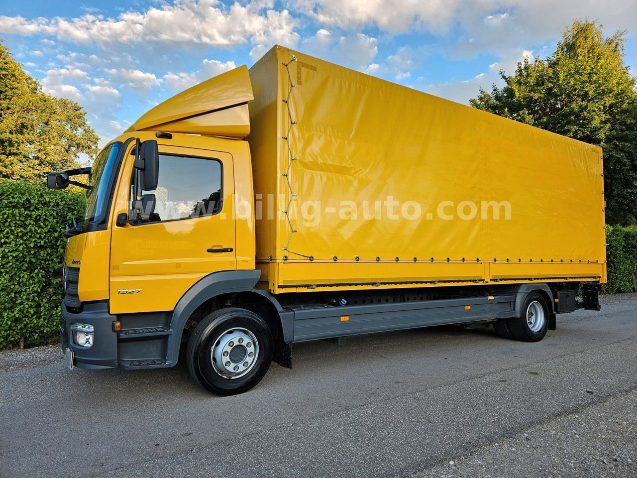 Mercedes-Benz Atego 1327 L BREMS/SPUR-ASS*DIFF-Sperre*AHK*7.2 - Camion plateau: photos 3 Mercedes-Benz Atego 1327 L BREMS/SPUR-ASS*DIFF-Sperre*AHK*7.2 - Camion plateau: photos 3