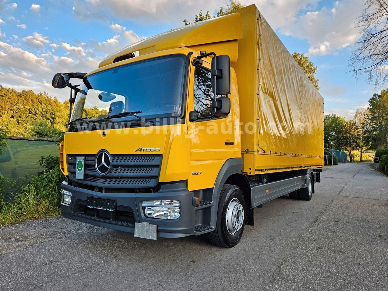 Mercedes-Benz Atego 1327 L BREMS/SPUR-ASS*DIFF-Sperre*AHK*7.2 - Camion plateau: photos 2 Mercedes-Benz Atego 1327 L BREMS/SPUR-ASS*DIFF-Sperre*AHK*7.2 - Camion plateau: photos 2