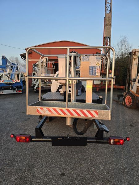 Isuzu D-Max 4x4 podnośnik koszowy 16 m Comet New Eurosky - Camion avec nacelle: photos 3 Isuzu D-Max 4x4 podnośnik koszowy 16 m Comet New Eurosky - Camion avec nacelle: photos 3