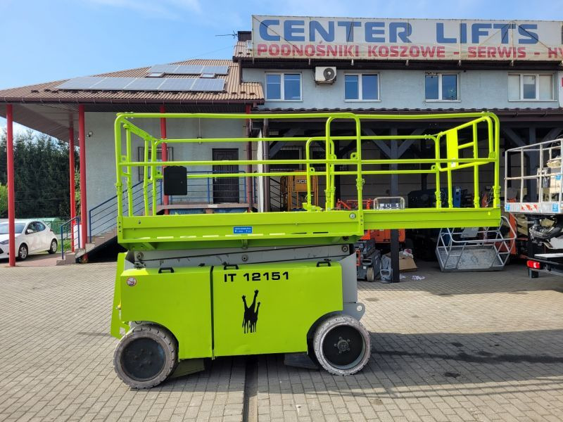 Podnośnik nożycowy samojezdny elektryczny 14 m Iteco IT 12151 - Nacelle ciseaux: photos 5 Podnośnik nożycowy samojezdny elektryczny 14 m Iteco IT 12151 - Nacelle ciseaux: photos 5