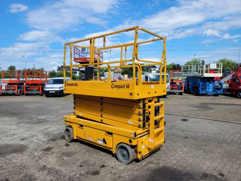 Podnośnik nożycowy elektryczny 14 m Haulotte Compact 14 - Nacelle ciseaux: photos 2 Podnośnik nożycowy elektryczny 14 m Haulotte Compact 14 - Nacelle ciseaux: photos 2