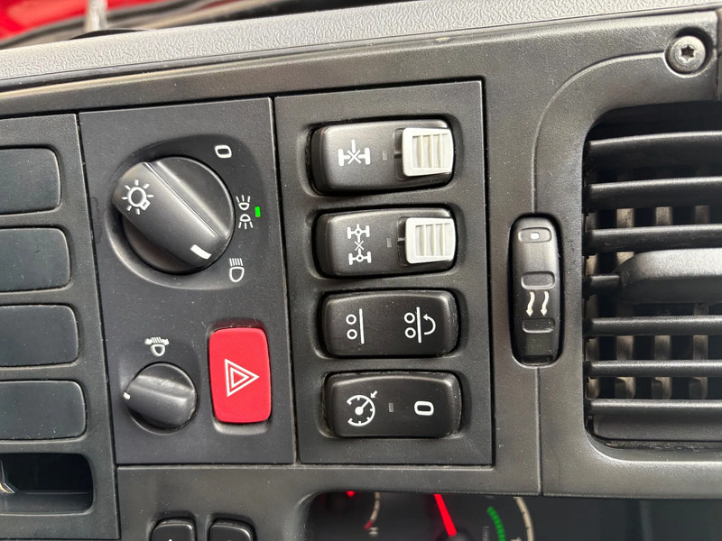 Tracteur routier Scania R500 V8 / 6x4 / HANDGESCHAKELD / SCHUIFSCHOTEL / HYDRAULIEK / RETARDER /: photos 12 Tracteur routier Scania R500 V8 / 6x4 / HANDGESCHAKELD / SCHUIFSCHOTEL / HYDRAULIEK / RETARDER /: photos 12